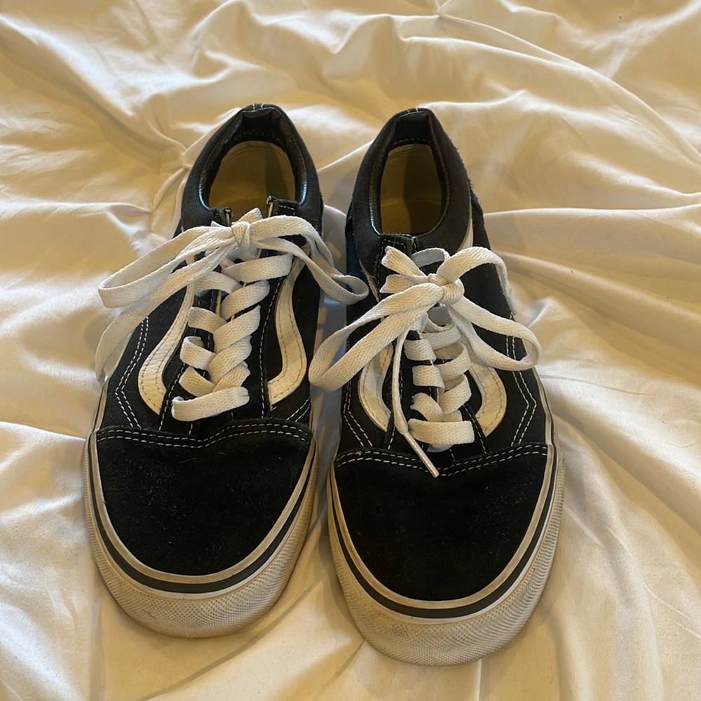 Black vans